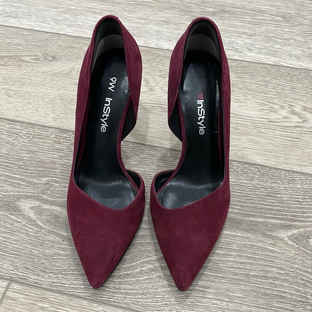 Nine West Pointed Dorsay Heels
